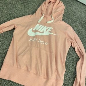 girls nike hoodie